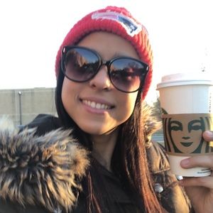 Meet your Posher, Yanirka